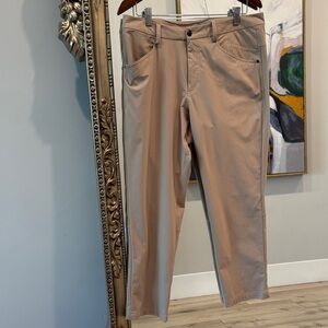 lululemon athletica Men's Chino Pants - Beige Tan